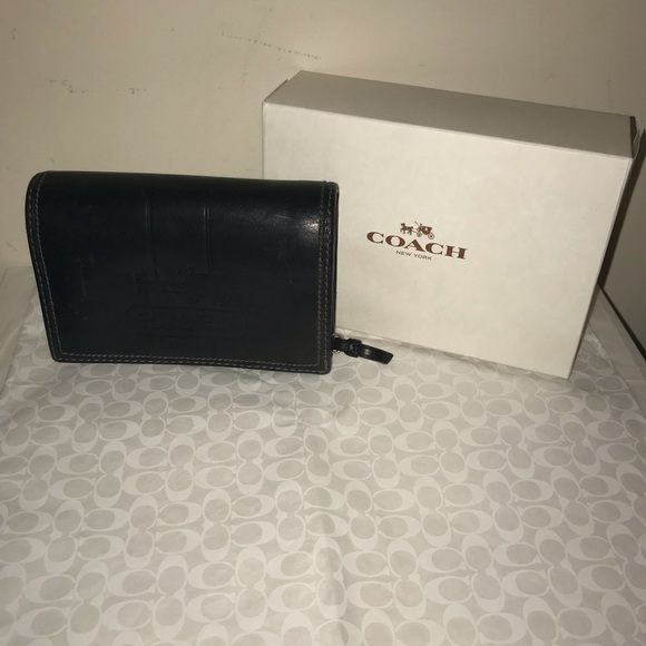 Coach Handbags - 💯% Authentic Coach Black Wallet